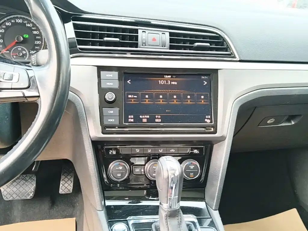 Volkswagen Lamando — миниатюра 13