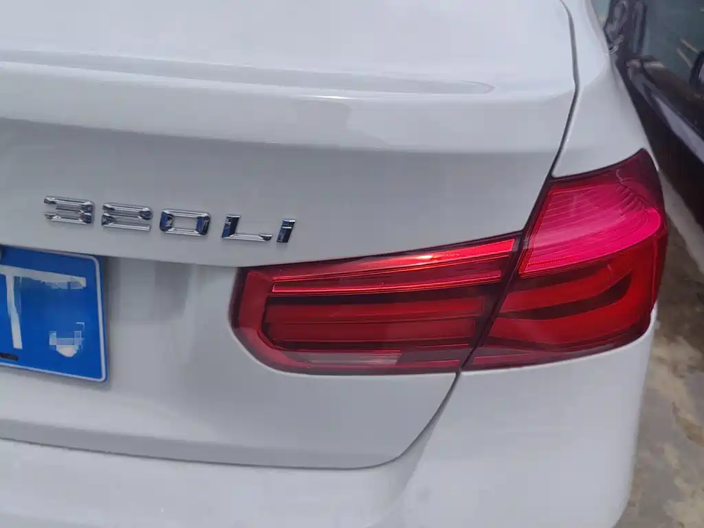 BMW 3 Series — миниатюра 13