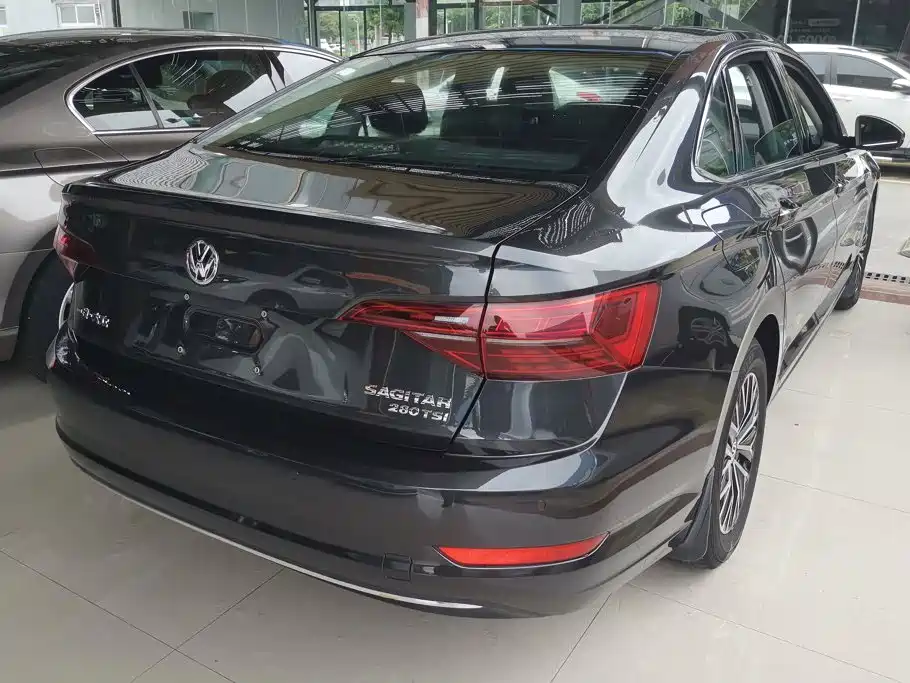 Volkswagen Sagitar — миниатюра 3