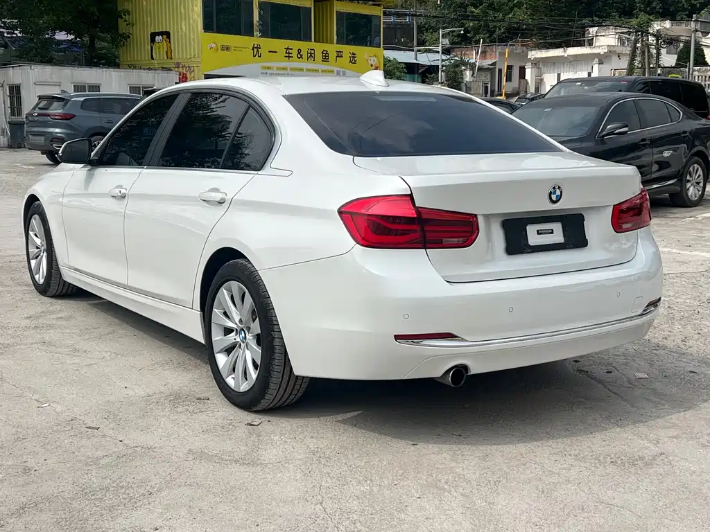 BMW 3 Series — миниатюра 7
