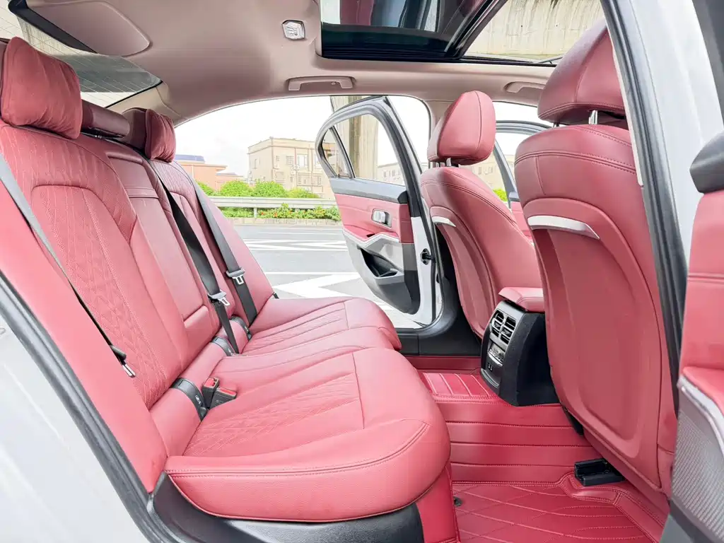 BMW 3 Series — миниатюра 10