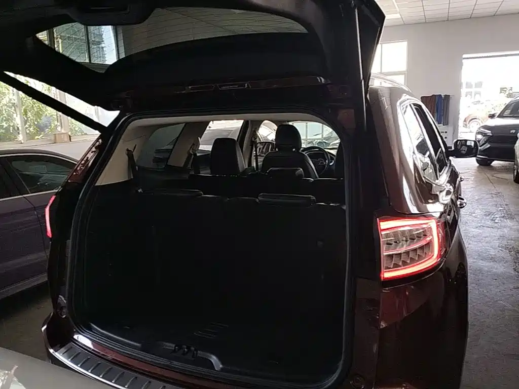 Ford Edge — миниатюра 19