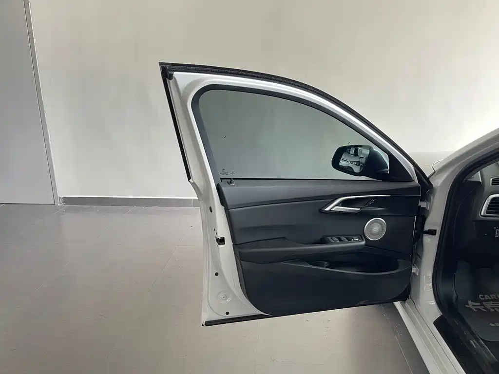 BMW 1 Series — миниатюра 10