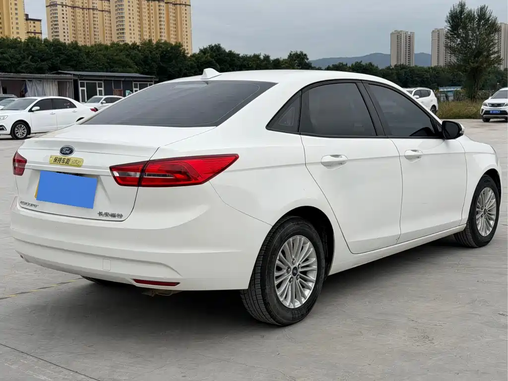 Ford Escort — миниатюра 17