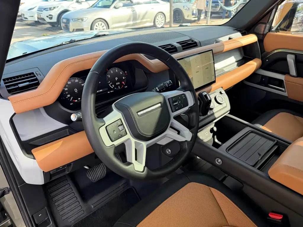 Land Rover Defender — миниатюра 8