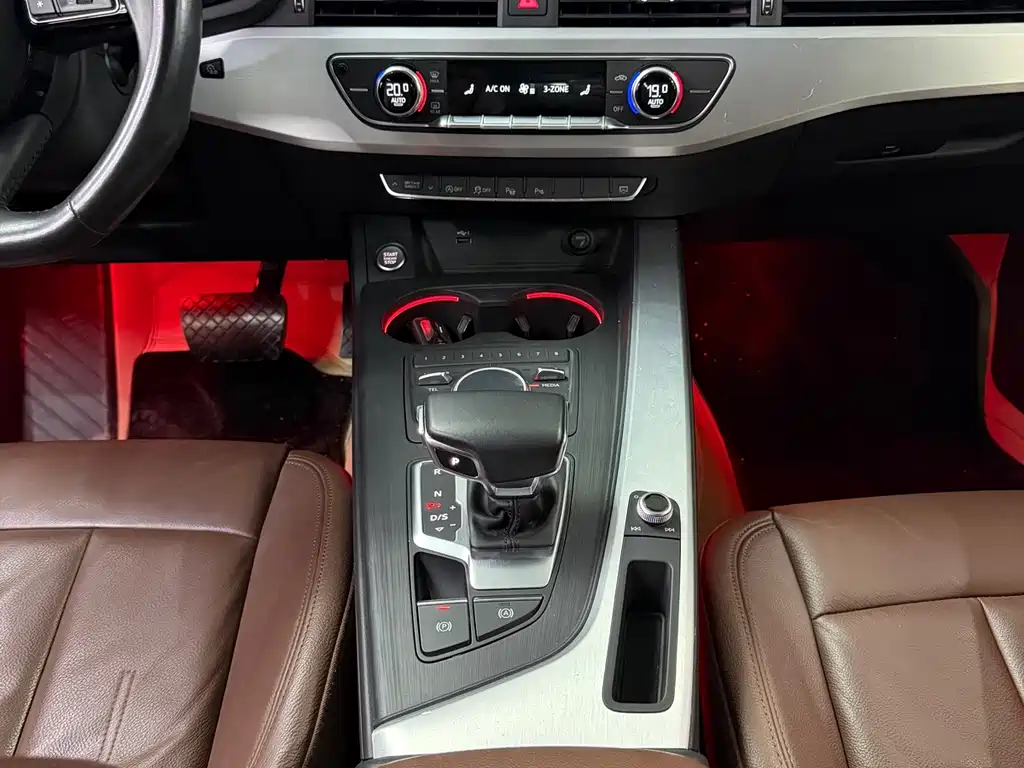 Audi A4L — миниатюра 15