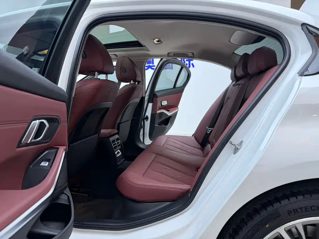 BMW 3 Series — миниатюра 12