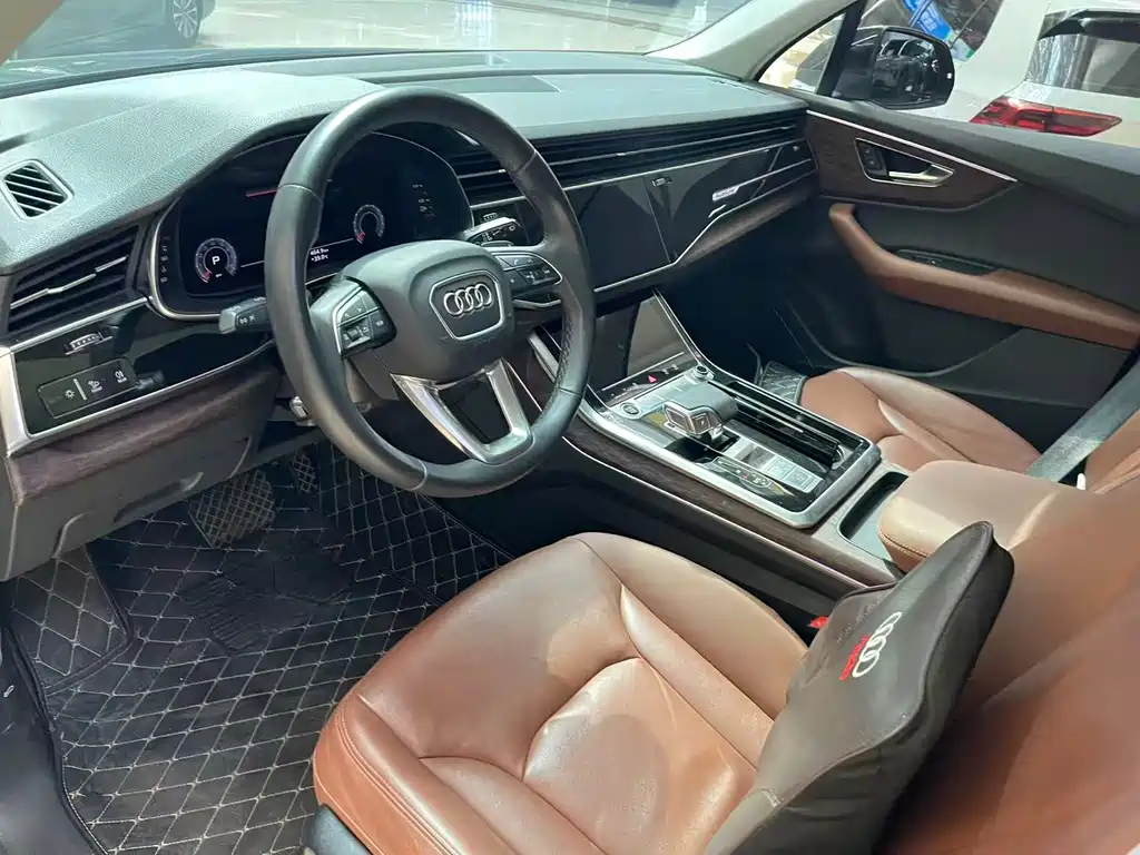 Audi Q7 — миниатюра 7