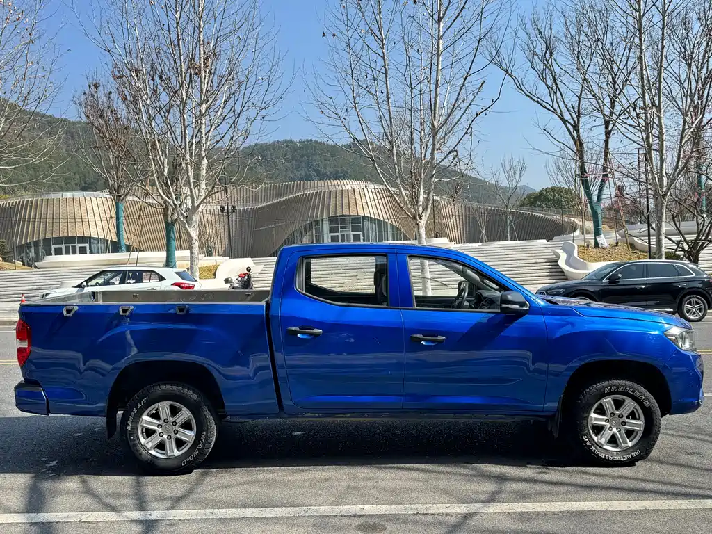 SAIC MAXUS CHASE T60