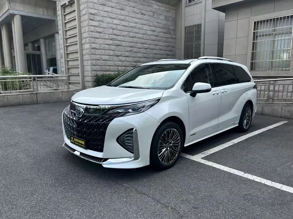 TOYOTA SIENNA