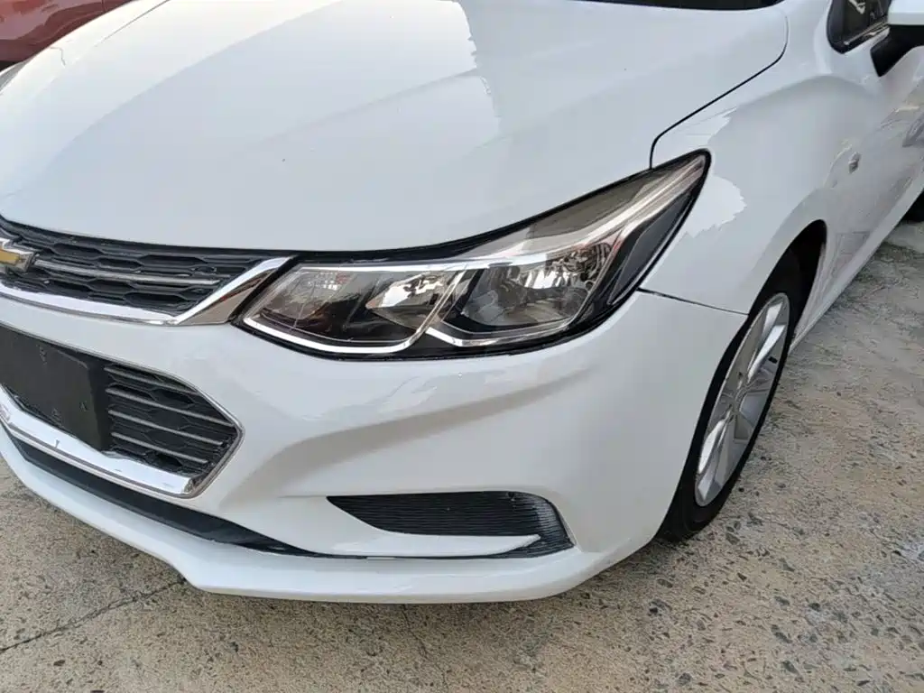 Chevrolet Cruze — миниатюра 24