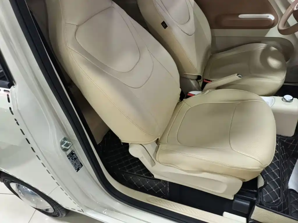 Wuling MINIEV — миниатюра 25