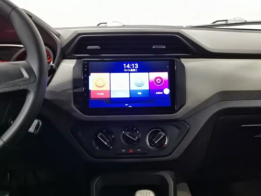 Wuling Hongguang — миниатюра 12