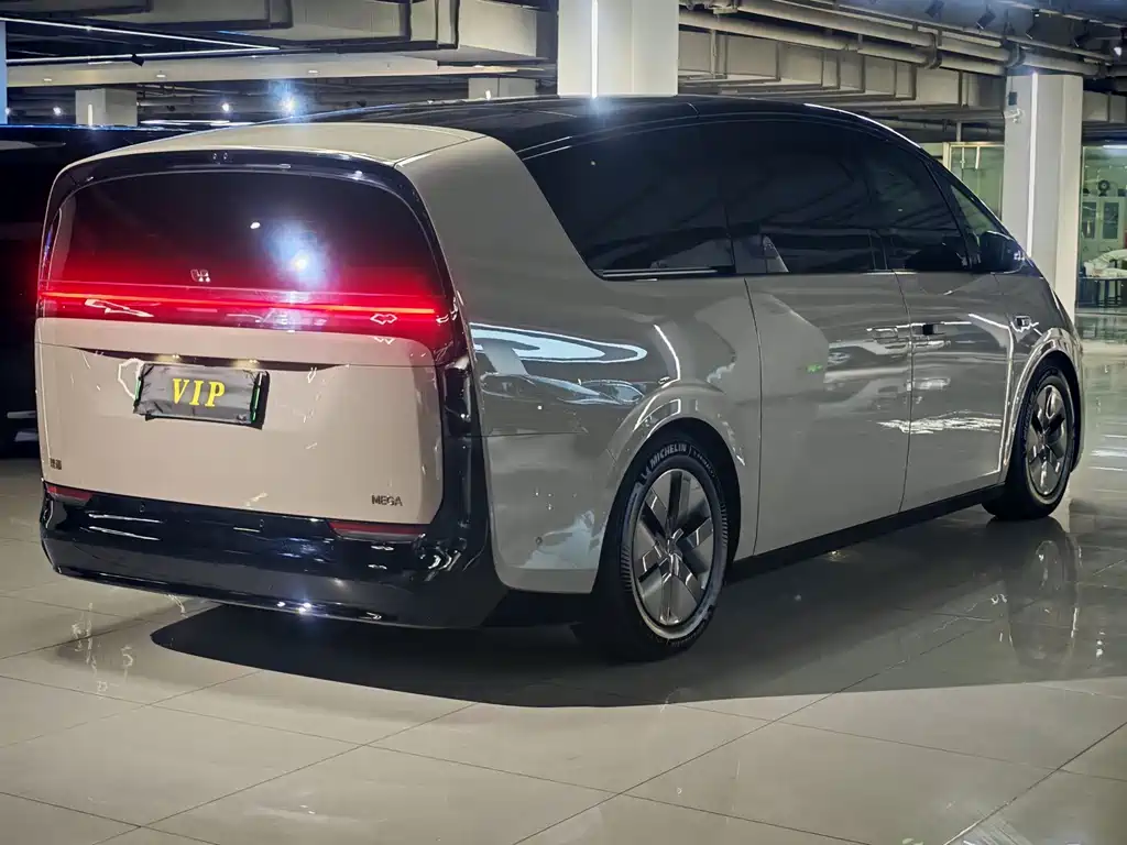 Li Auto Li MEGA — миниатюра 4