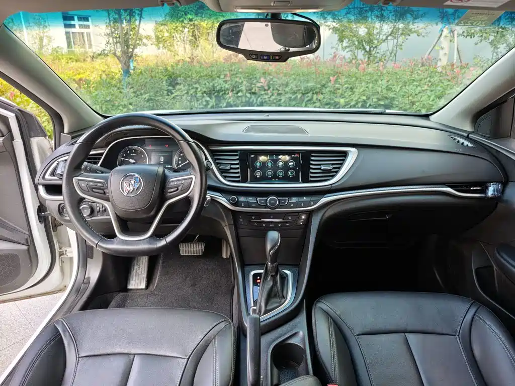 Buick Excelle — миниатюра 10