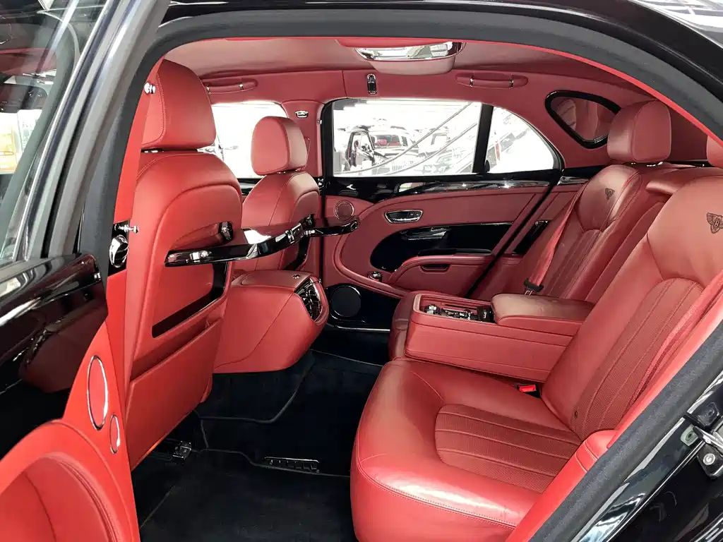 Bentley Mulsanne — миниатюра 11