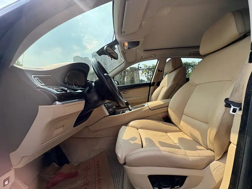 BMW 5 Series GT — миниатюра 8