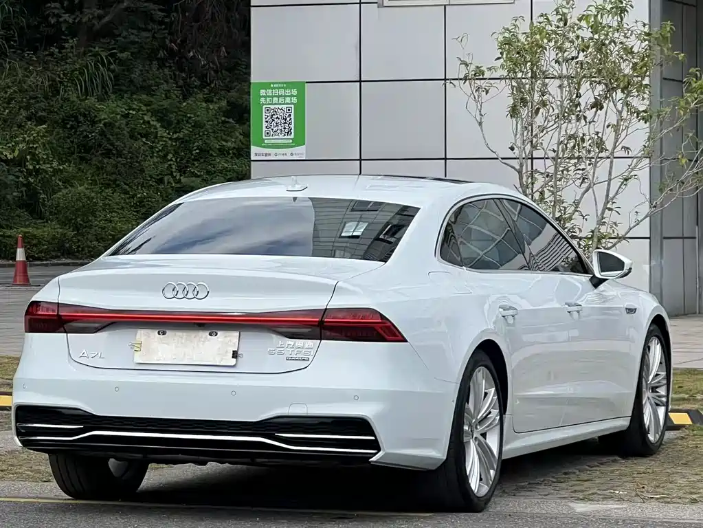 AUDI A7L