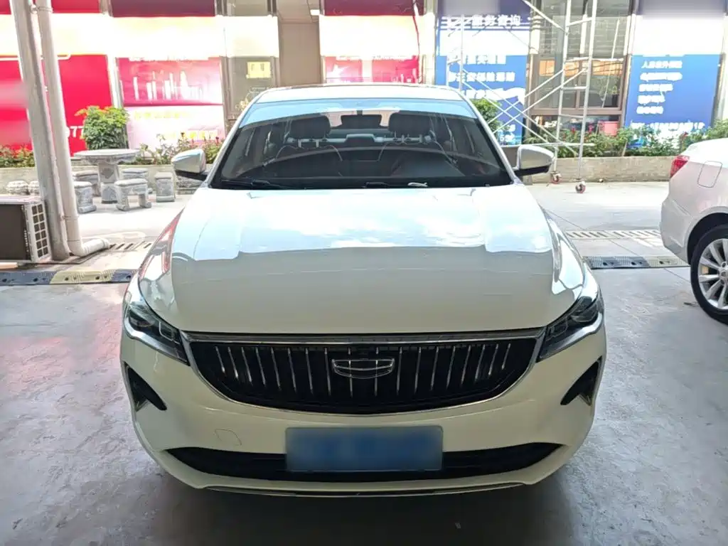Geely Emgrand — миниатюра 3