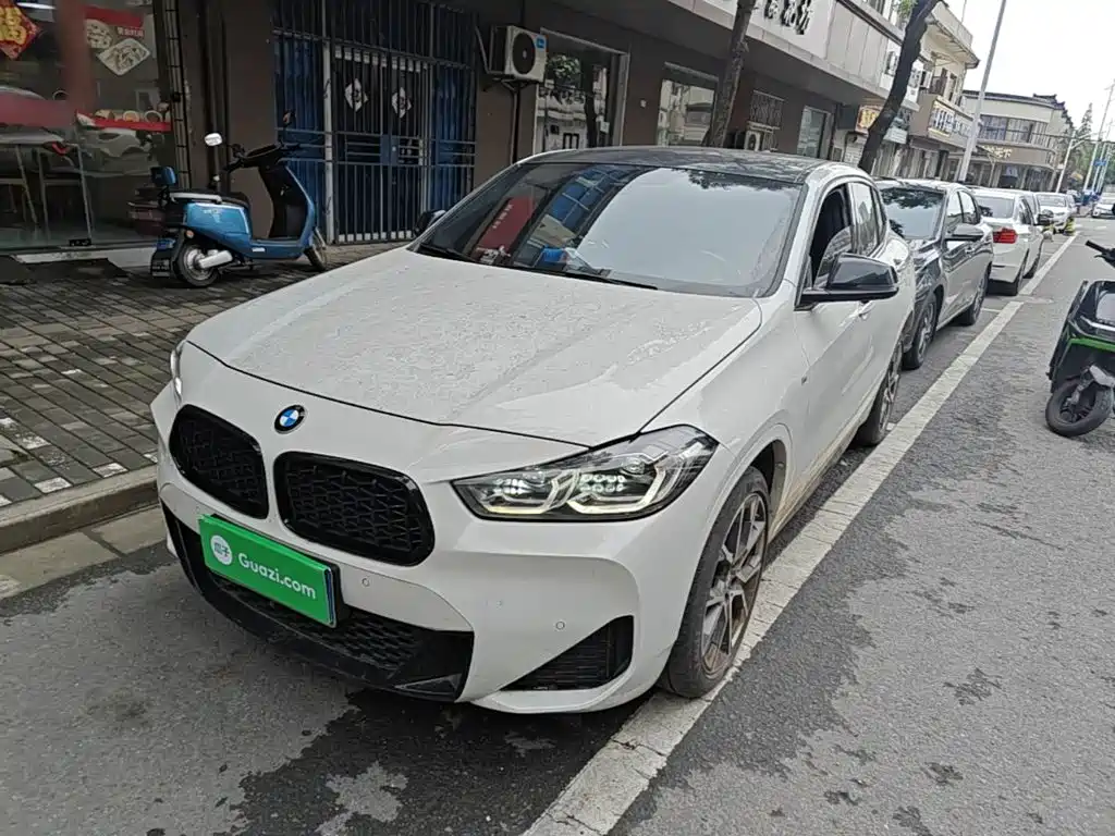 BMW X2
