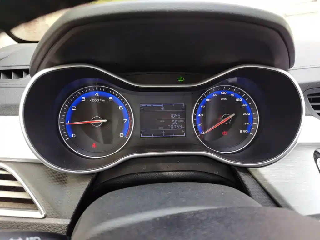 Geely Vision — миниатюра 4