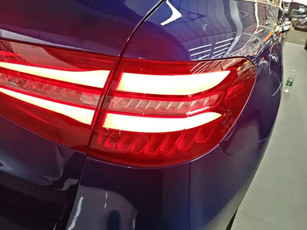 Mercedes-Benz GLC — миниатюра 8