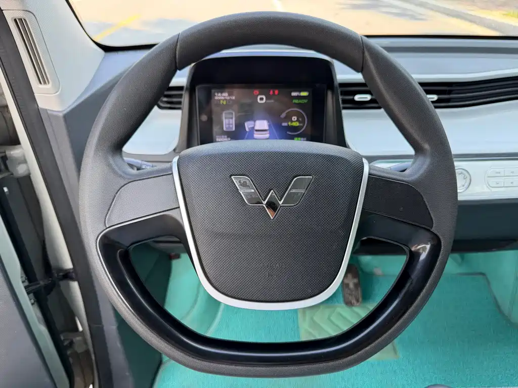 Wuling MINIEV — миниатюра 8
