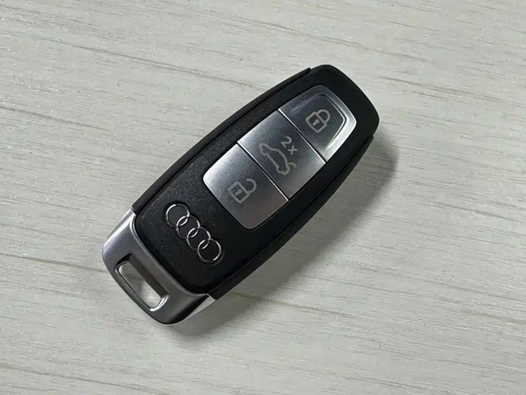 Audi Q4 e-tron — миниатюра 18