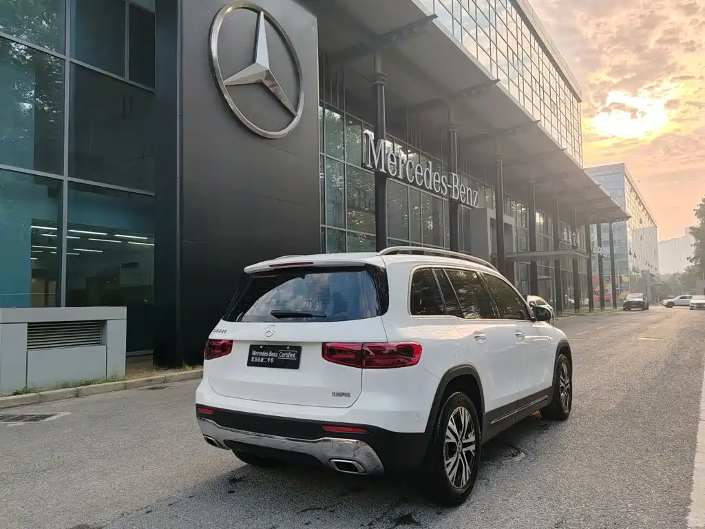 Mercedes-Benz GLB — миниатюра 4