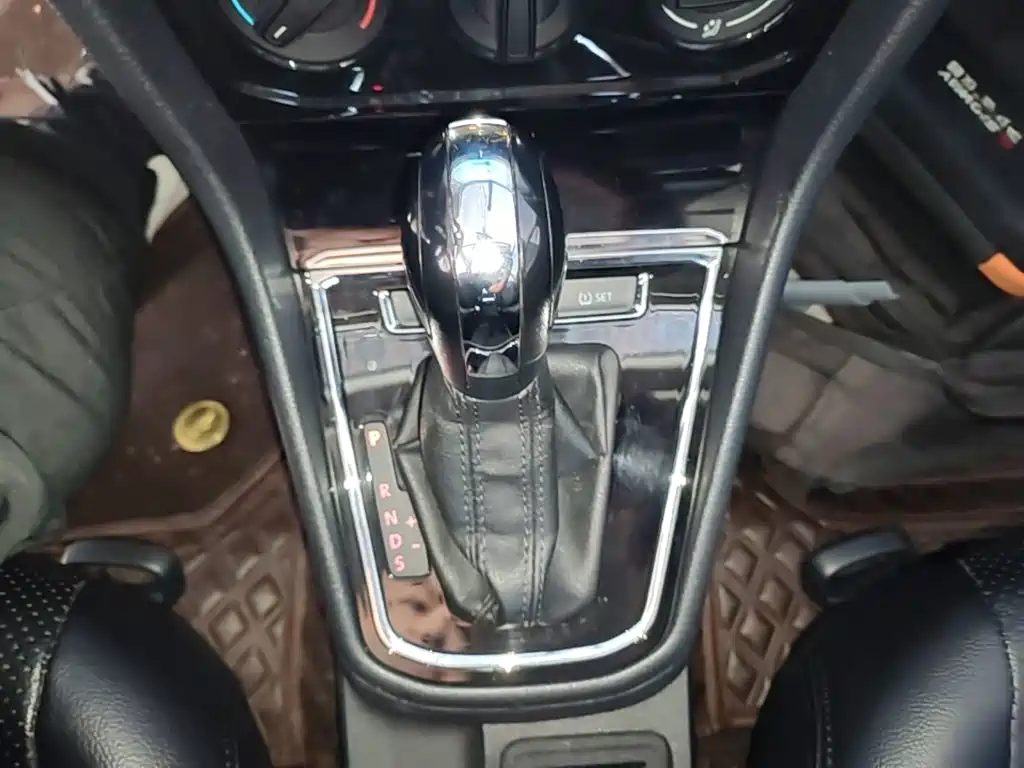 Volkswagen Bora — миниатюра 14