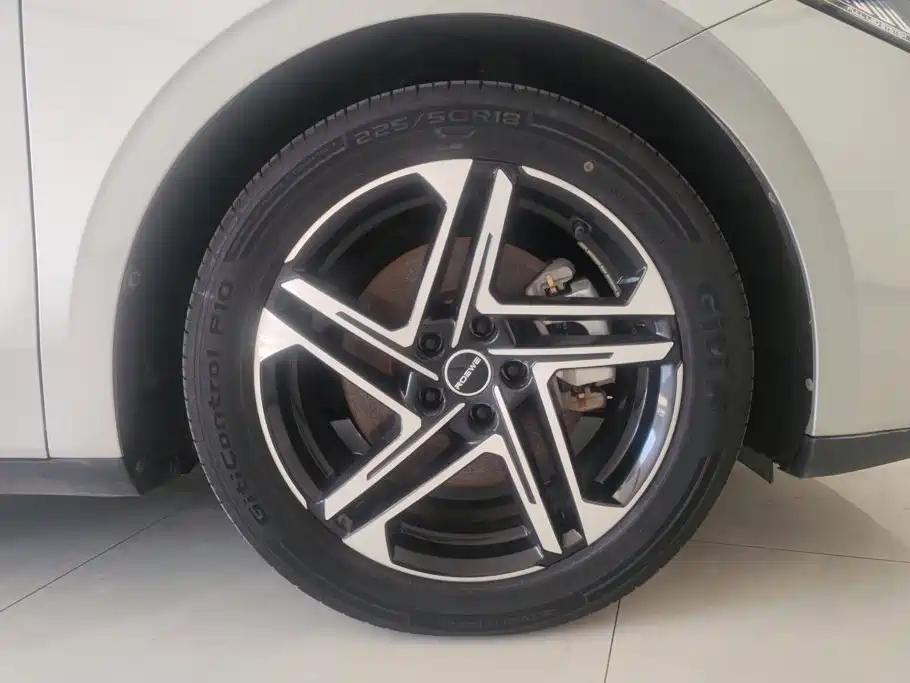 Roewe D7 — миниатюра 6
