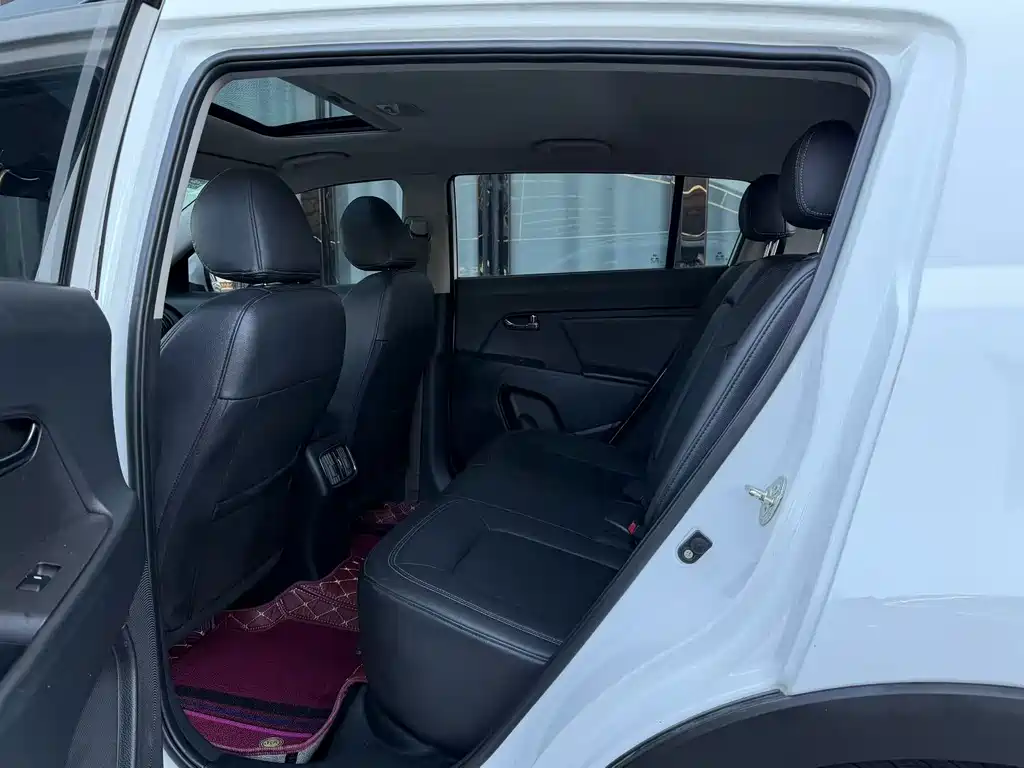 Kia Sportage — миниатюра 9