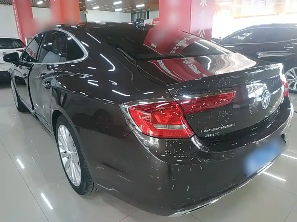 Buick LaCrosse — миниатюра 5
