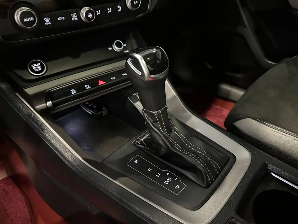 Audi Q3 — миниатюра 11