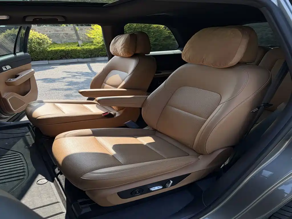 Li Auto Li ONE — миниатюра 9