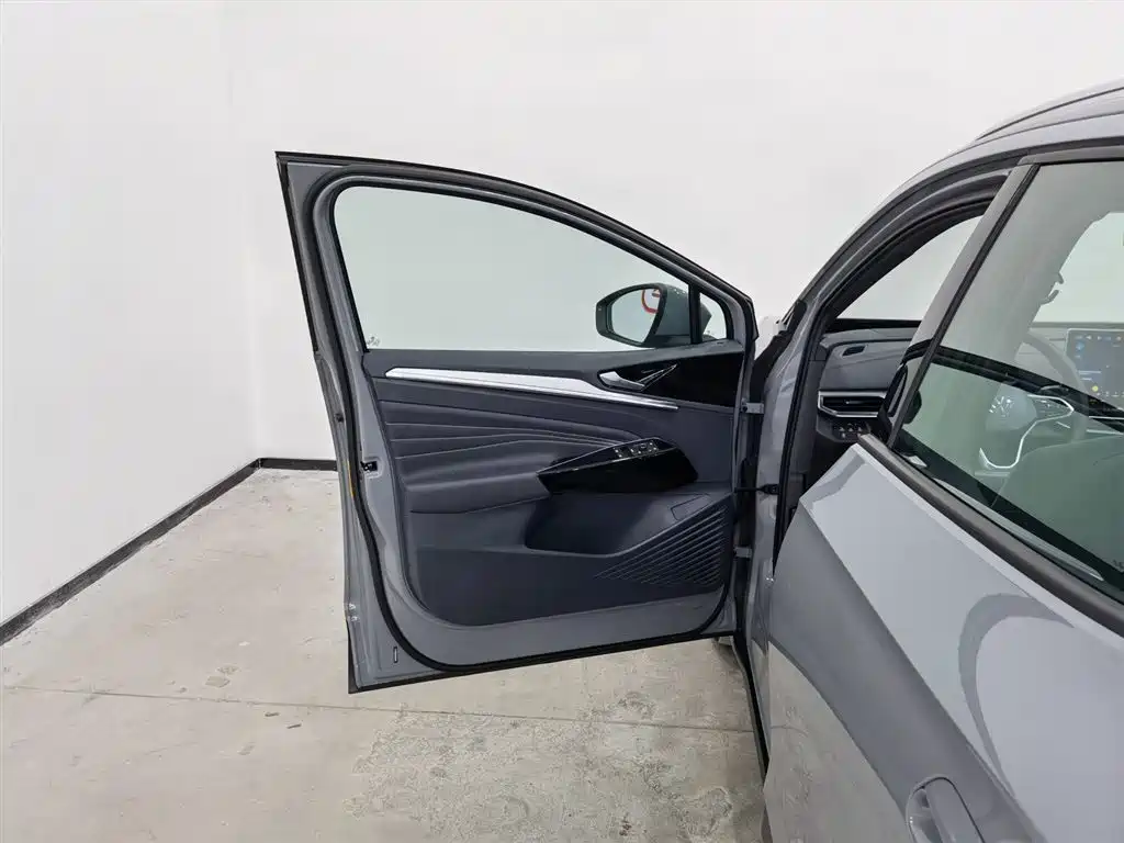 VOLKSWAGEN ID.4 CROZZ