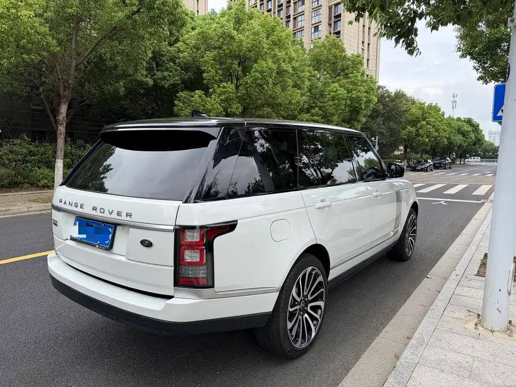 Land Rover Range Rover — миниатюра 6