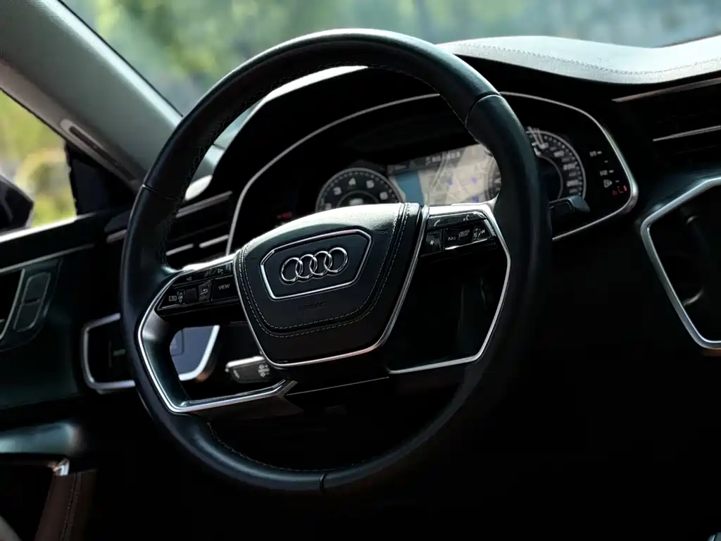 Audi A7L 2024 45 TFSI Luxury