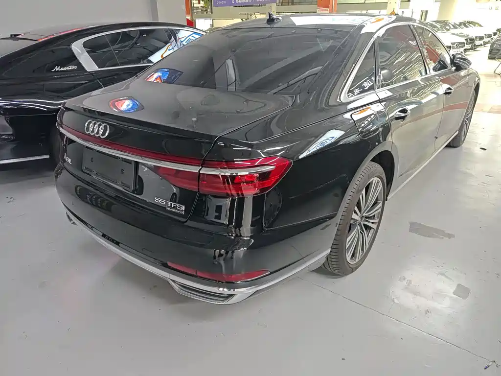 Audi A8 — миниатюра 5