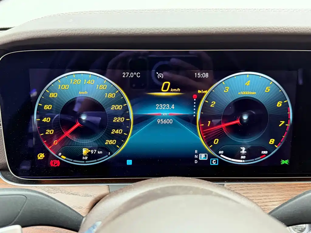 Mercedes-Benz E-Class — миниатюра 15
