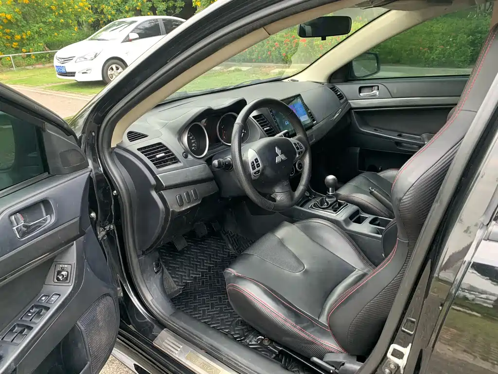 Mitsubishi Lancer EX — миниатюра 6