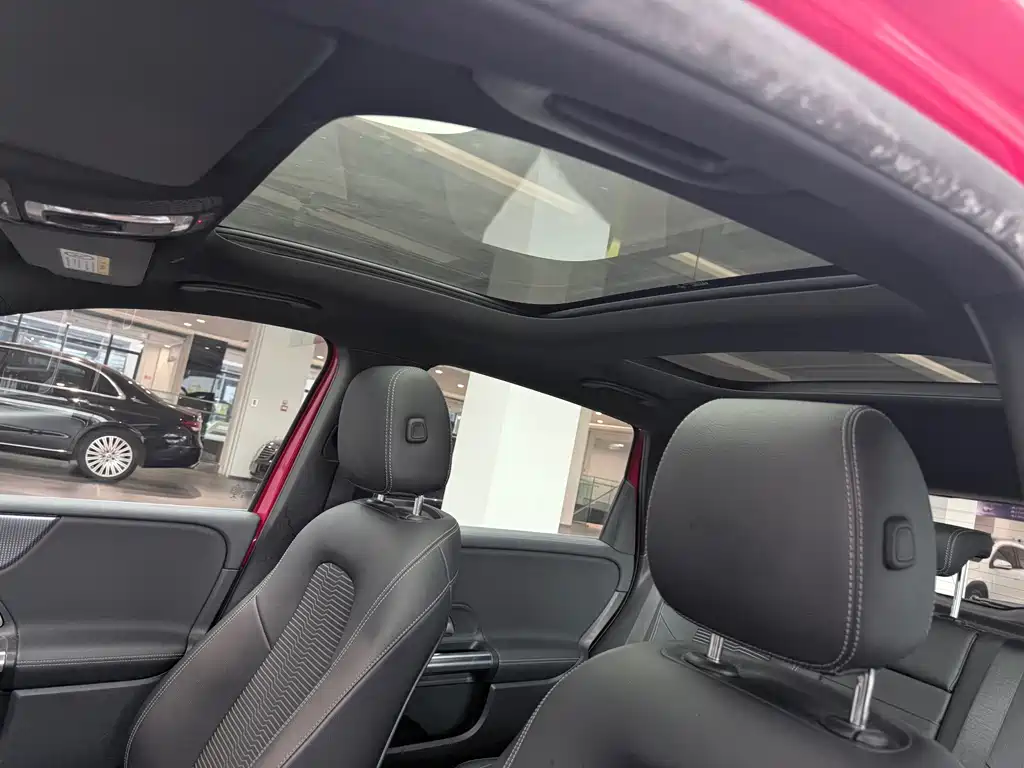 Mercedes-Benz B-Class — миниатюра 12