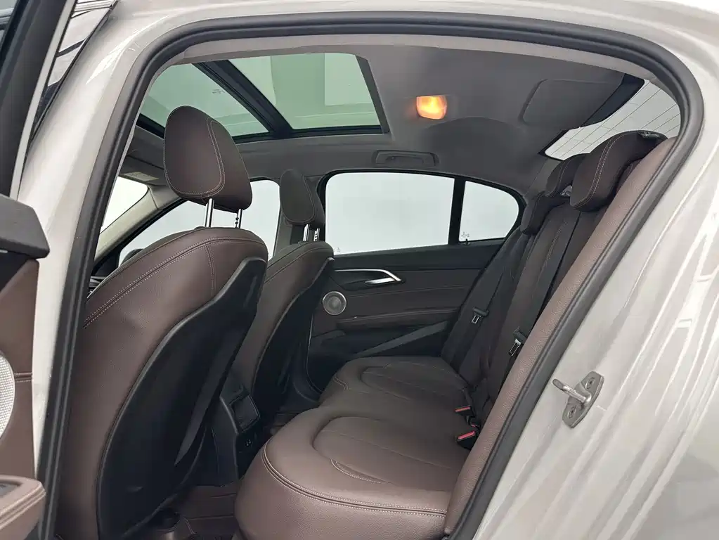 BMW 1 Series — миниатюра 6