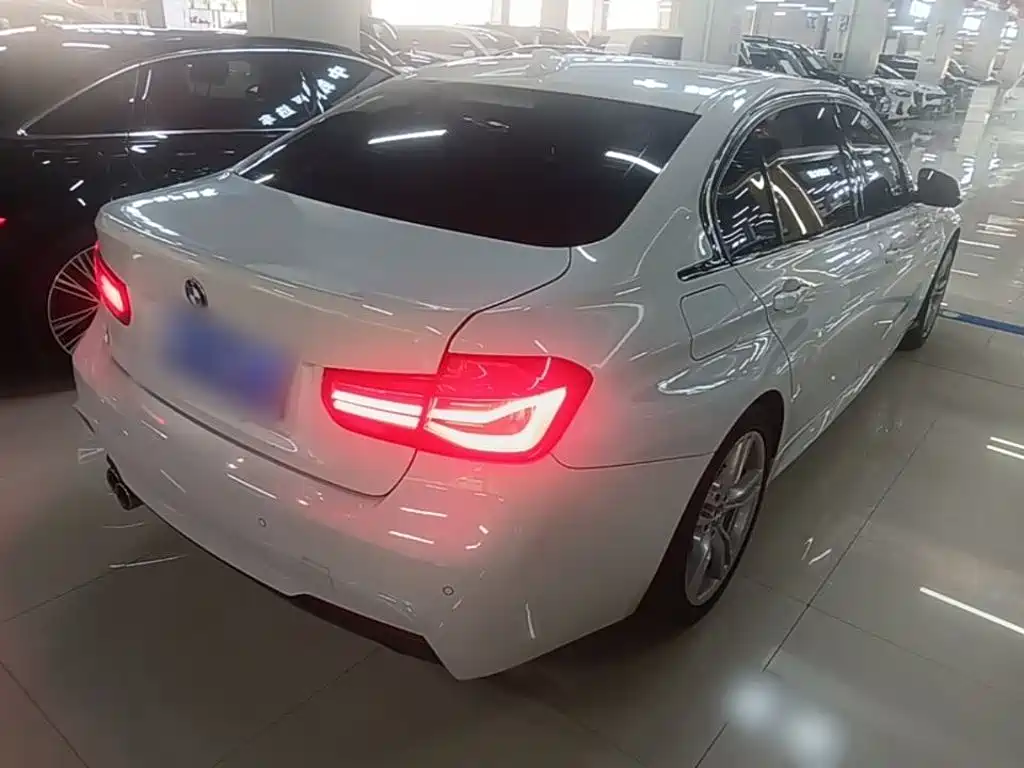 BMW 3 Series — миниатюра 7