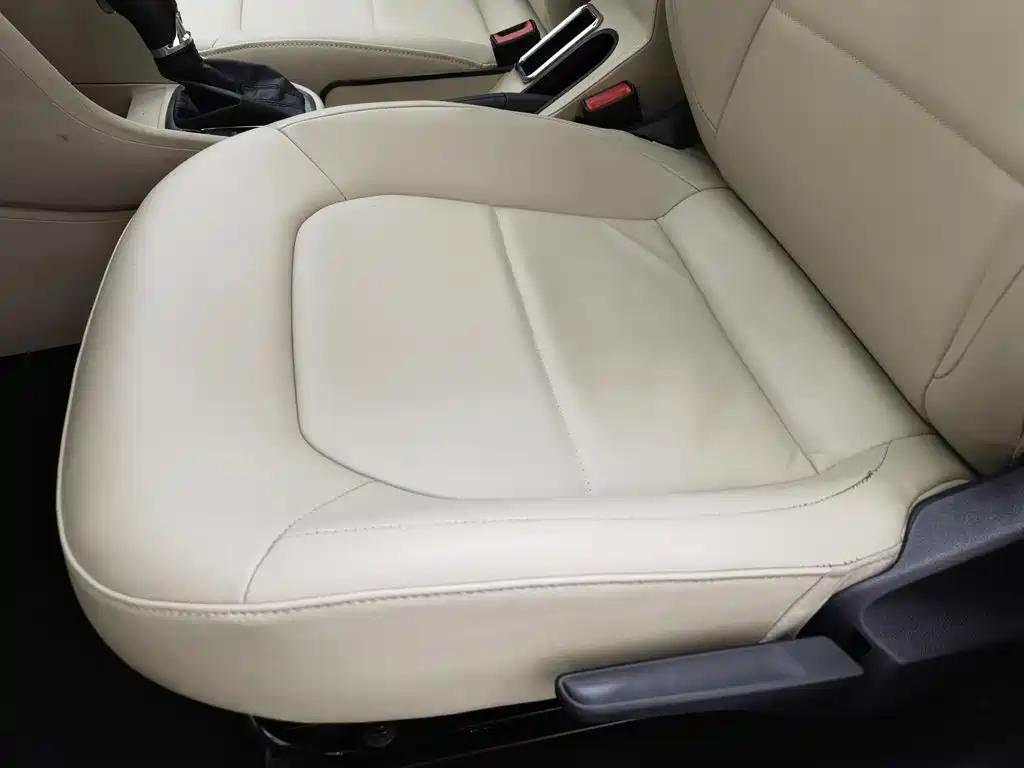 Skoda Rapid — миниатюра 20