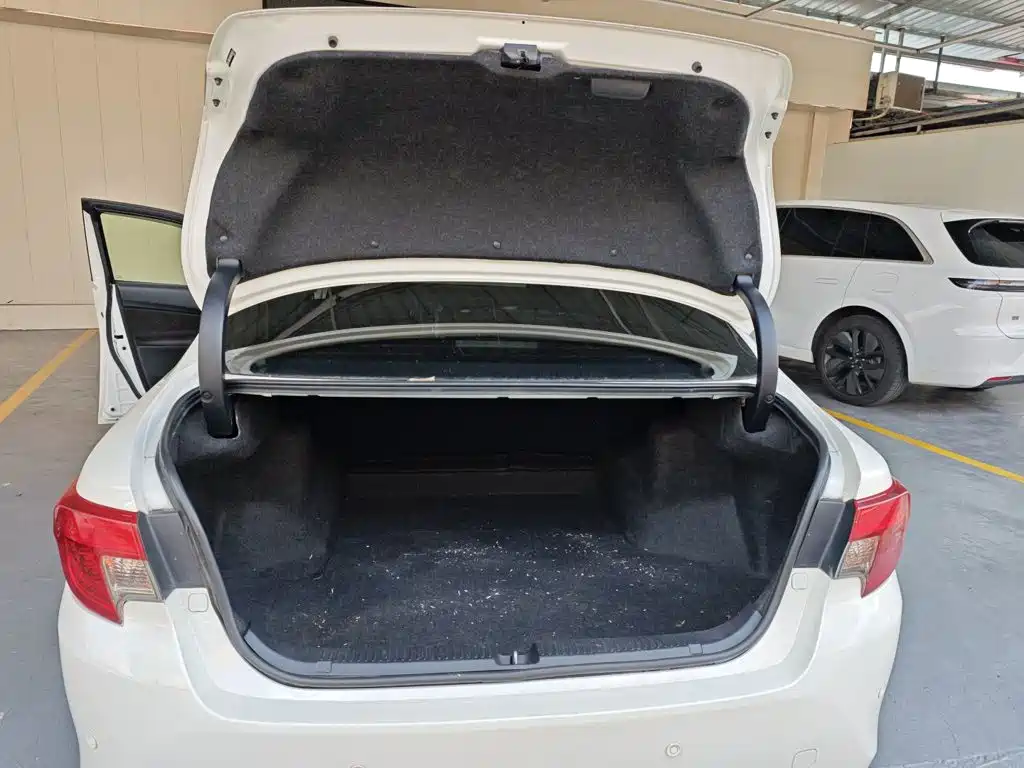 Toyota Reiz — миниатюра 19