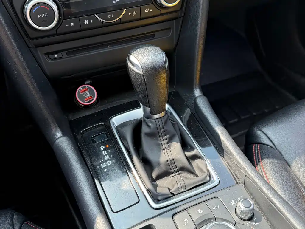Mazda 3 Axela — миниатюра 18