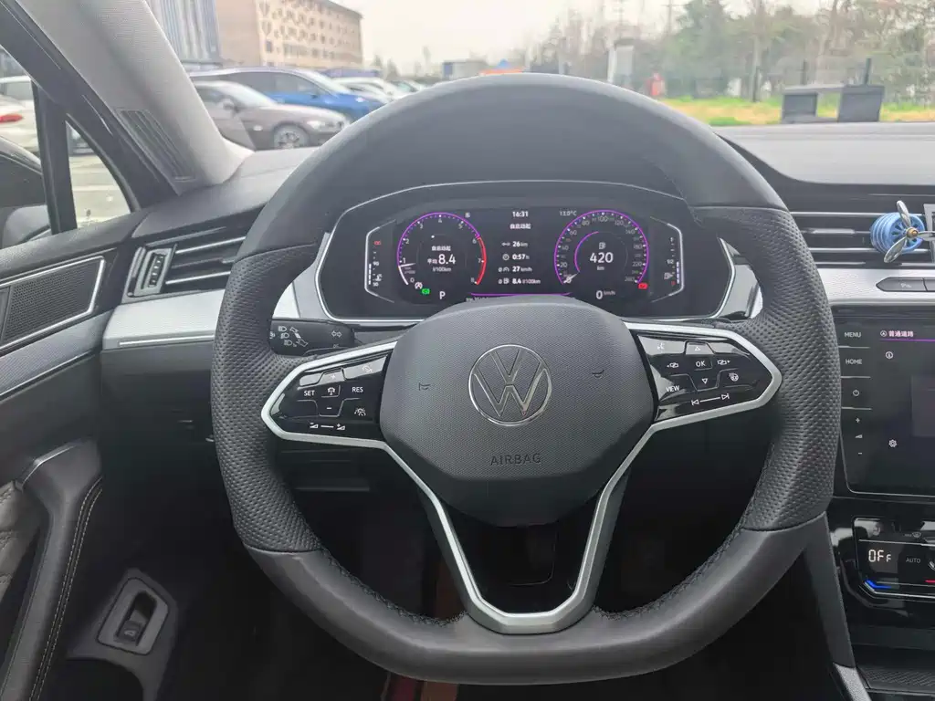 Volkswagen Magotan 2025 330TSI DSG Luxury