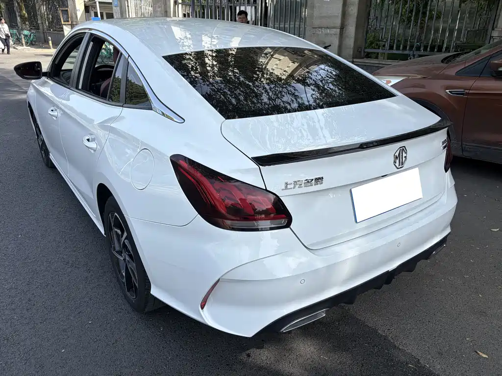 MG MG5 — миниатюра 4