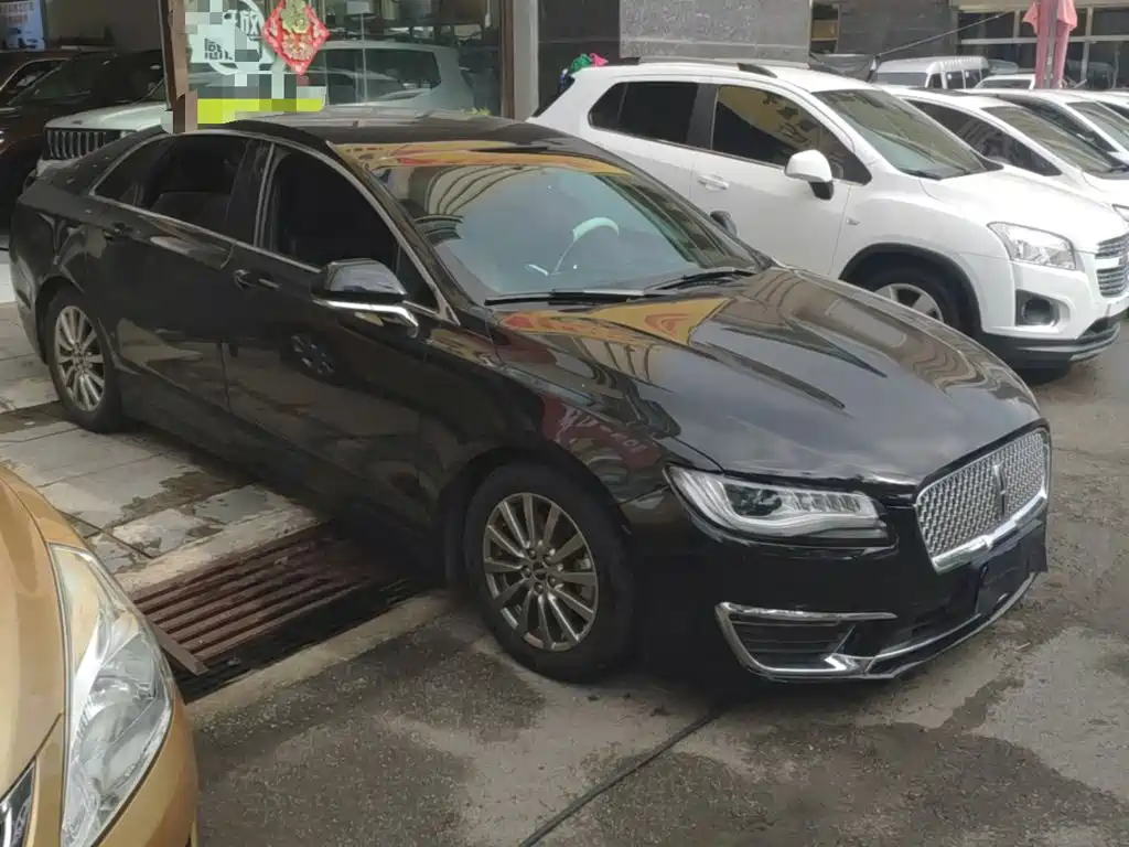 Lincoln MKZ — миниатюра 4